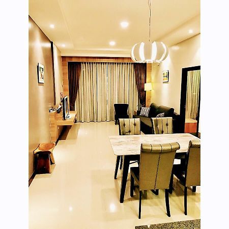 Imperial Grand Suite Apartment Kuching Exterior foto