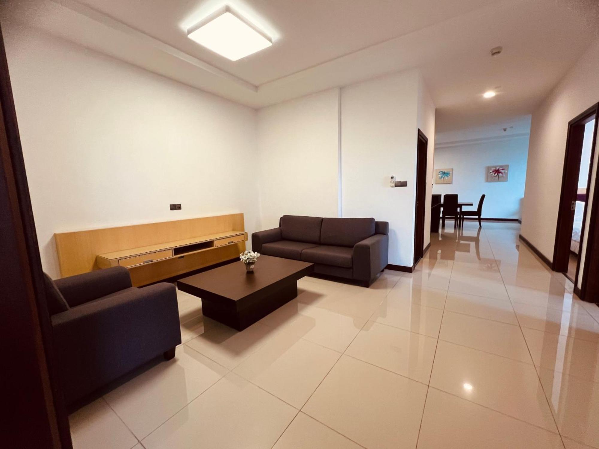 Imperial Grand Suite Apartment Kuching Exterior foto